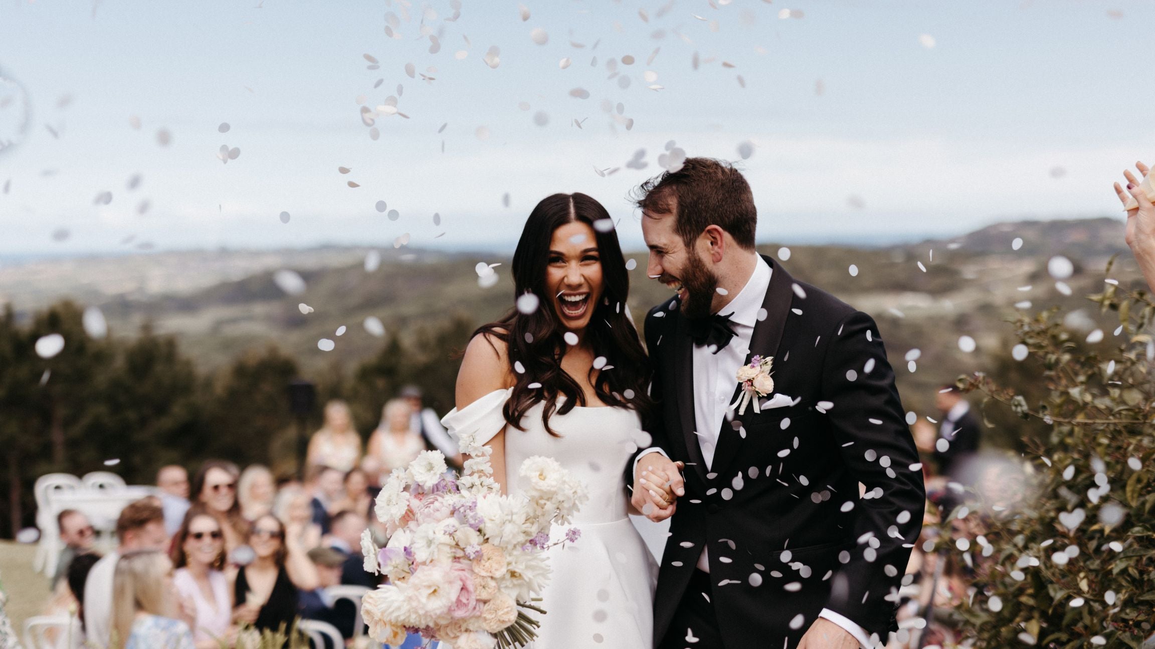 Rebecca \u0026 Tristan's Romantic Summergrove Estate Wedding – The Whole Bride, image size:2304x1296