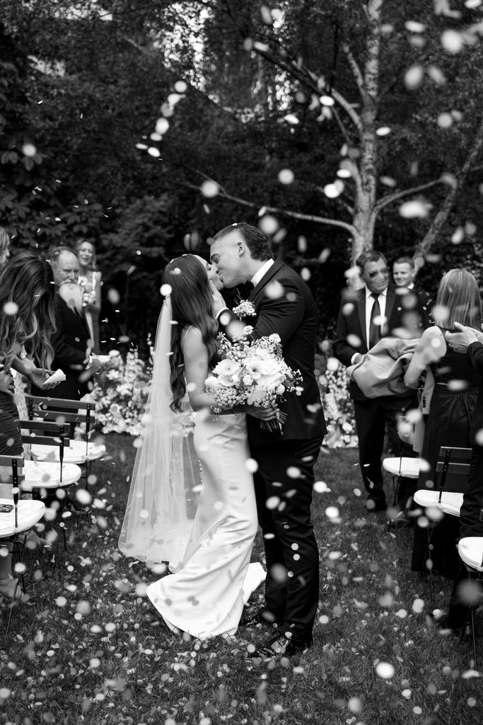 Wedding confetti white moment 