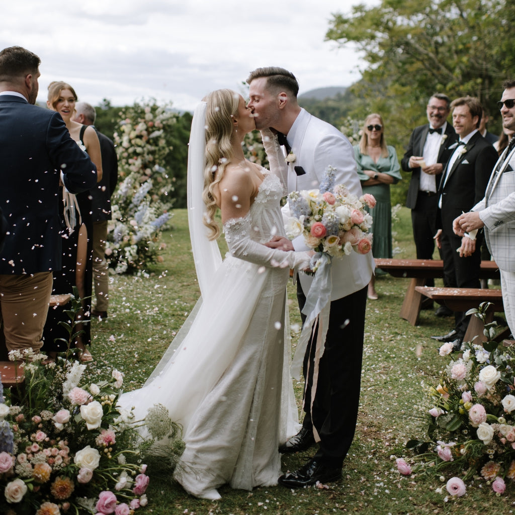 pink|Hydrangea Petals (bag only) - The Whole Bride
