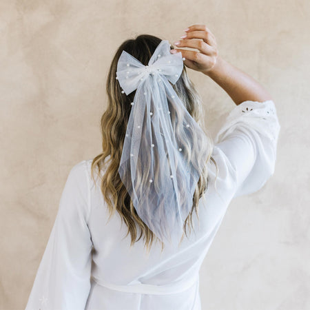 Pearl Bow Veil - Bridal Bow | The Whole Bride 