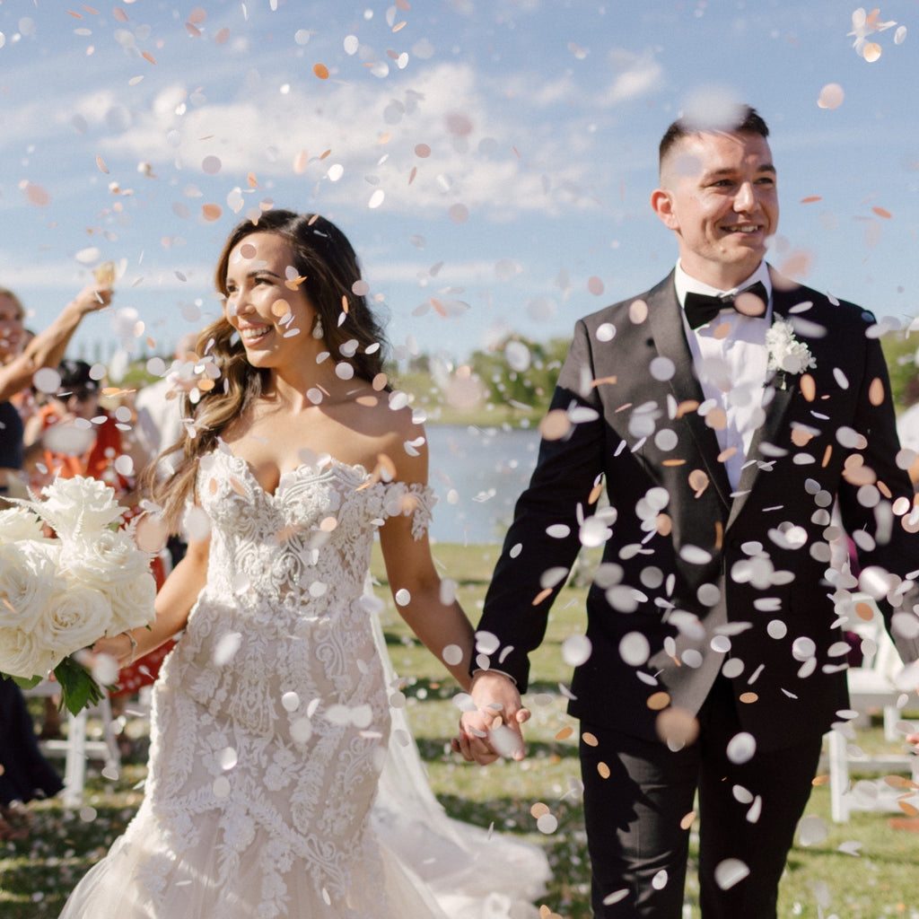 Peaches and Cream| Biodegradable wedding confetti - eco-friendly wedding confetti - The Whole Bride