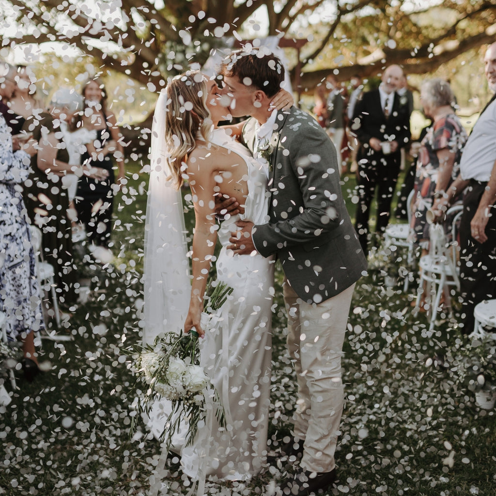 White|Biodegradable Confetti - Circle (Bag Only) - The Whole Bride