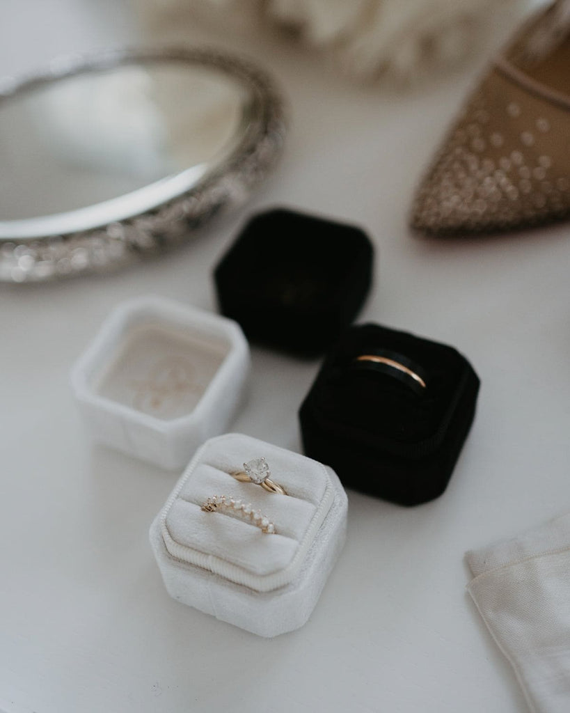 Luxe Velvet Ring Box - Midnight - The Whole Bride