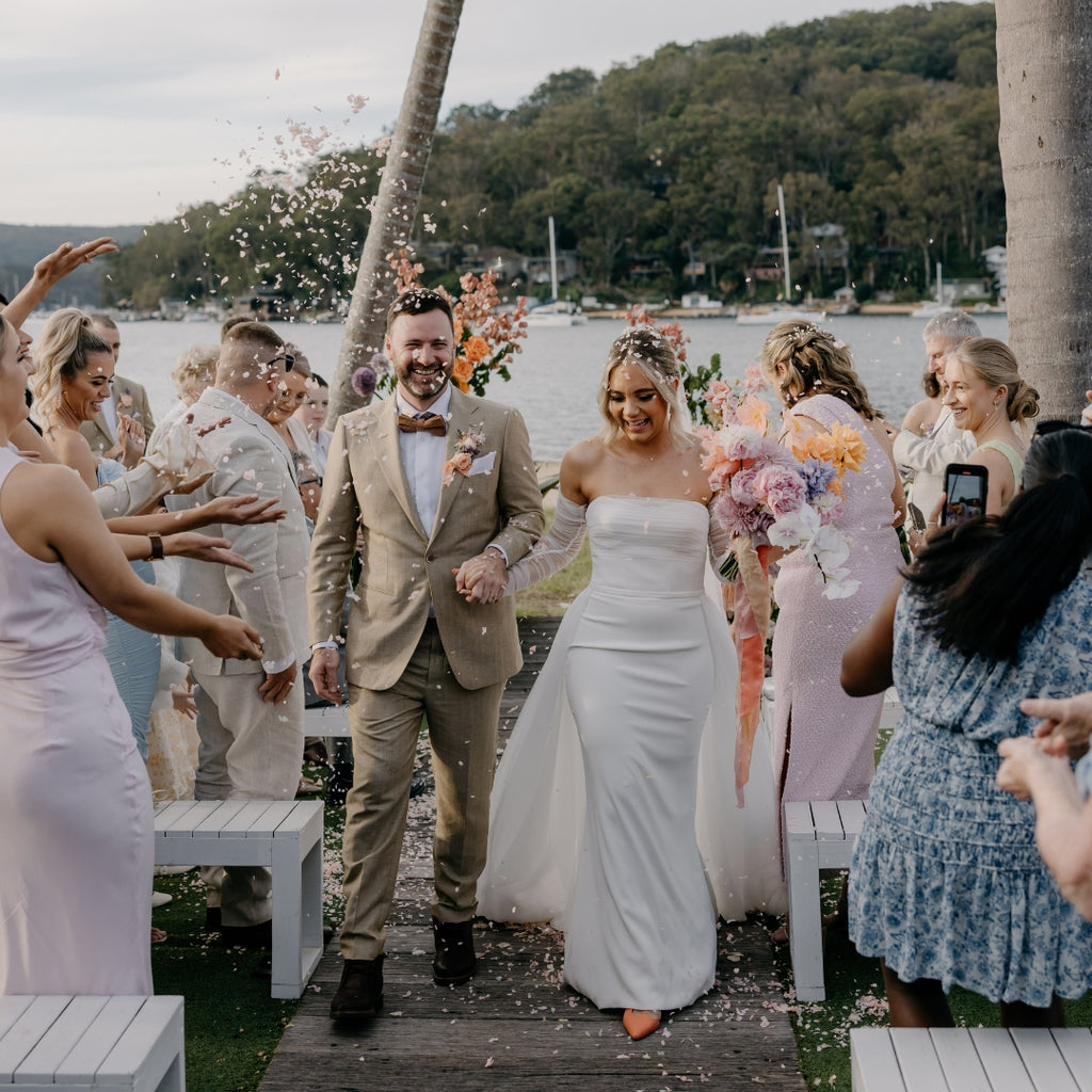 peach| Hydrangea Flower Petal Confetti - The Whole Bride