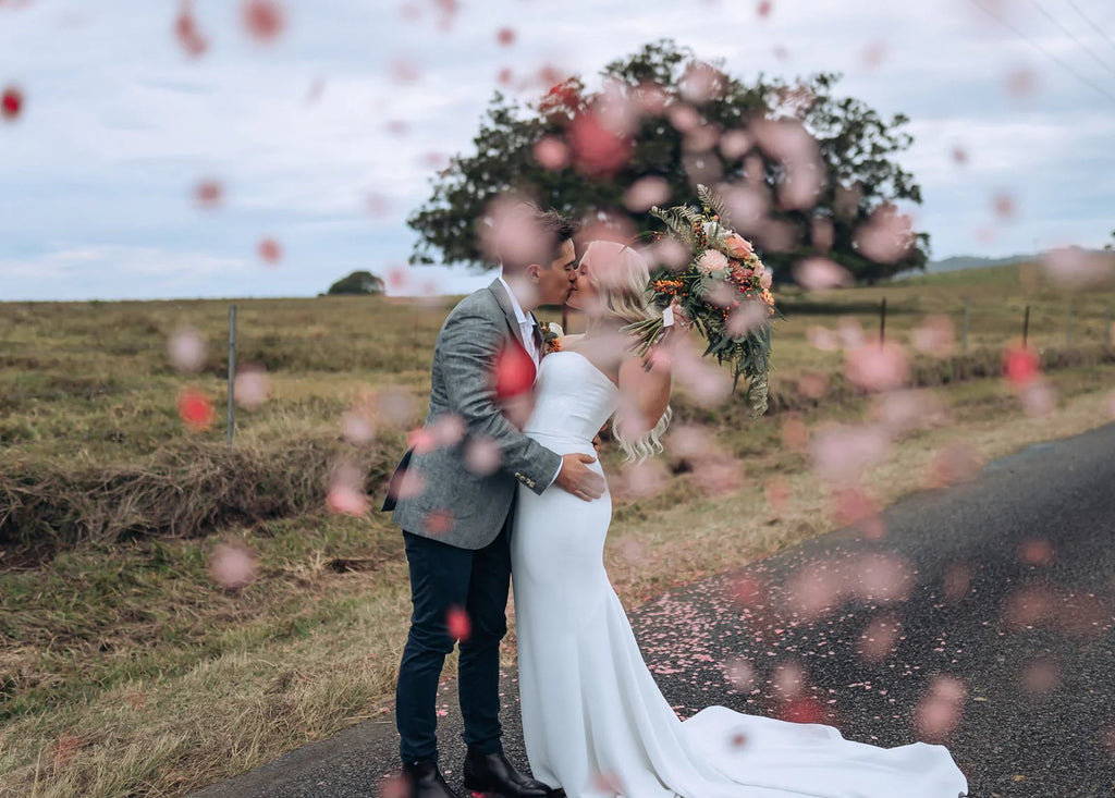 pink|The Confetti Bundle - Circle (confetti + cones) - The Whole Bride