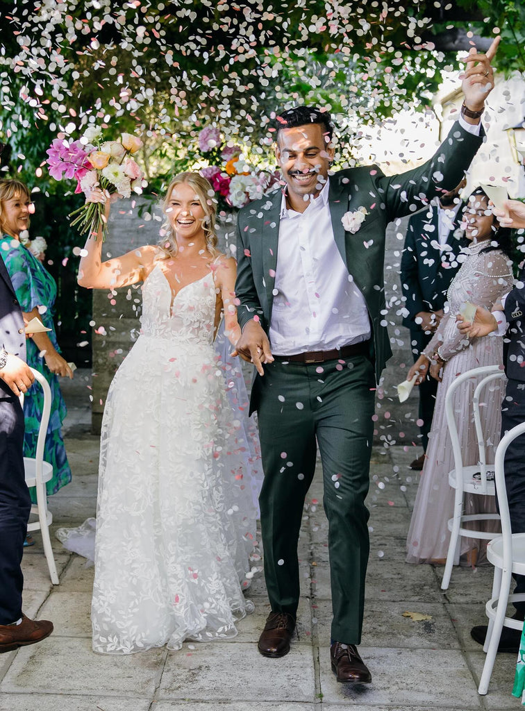 strawberries and cream |The Confetti Bundle - Circle (confetti + cones) - The Whole Bride