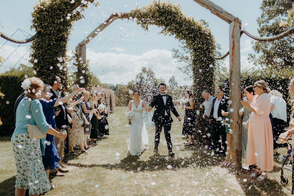white | The Ultimate Confetti Bundle - Circle (cones, confetti + trays) - The Whole Bride