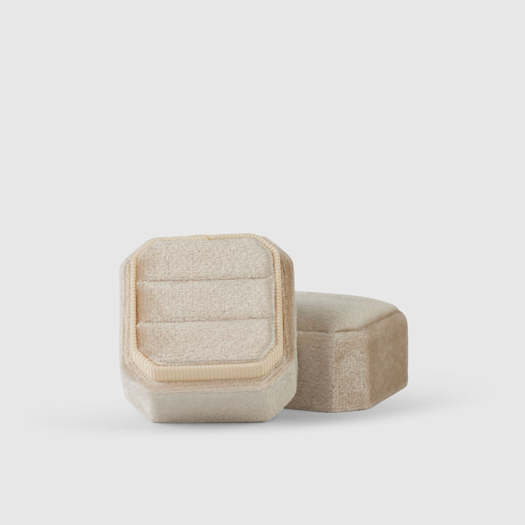 nutmeg|Luxe Velvet Ring Box - The Whole Bride