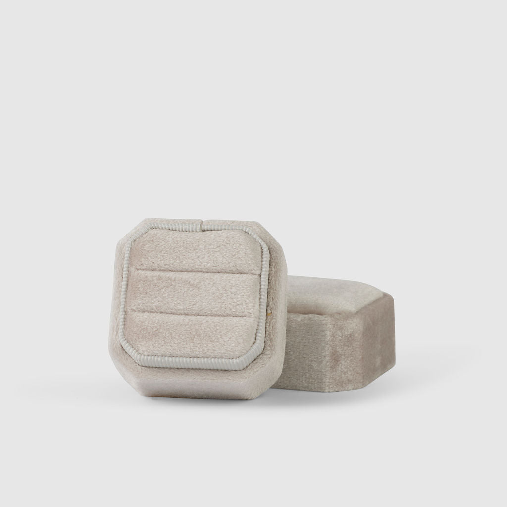 dove|Luxe Velvet Ring Box - The Whole Bride